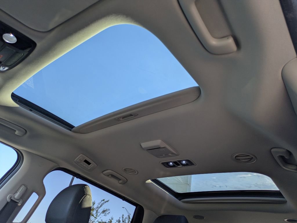 Used 2024 Kia Carnival SX Prestige image 23