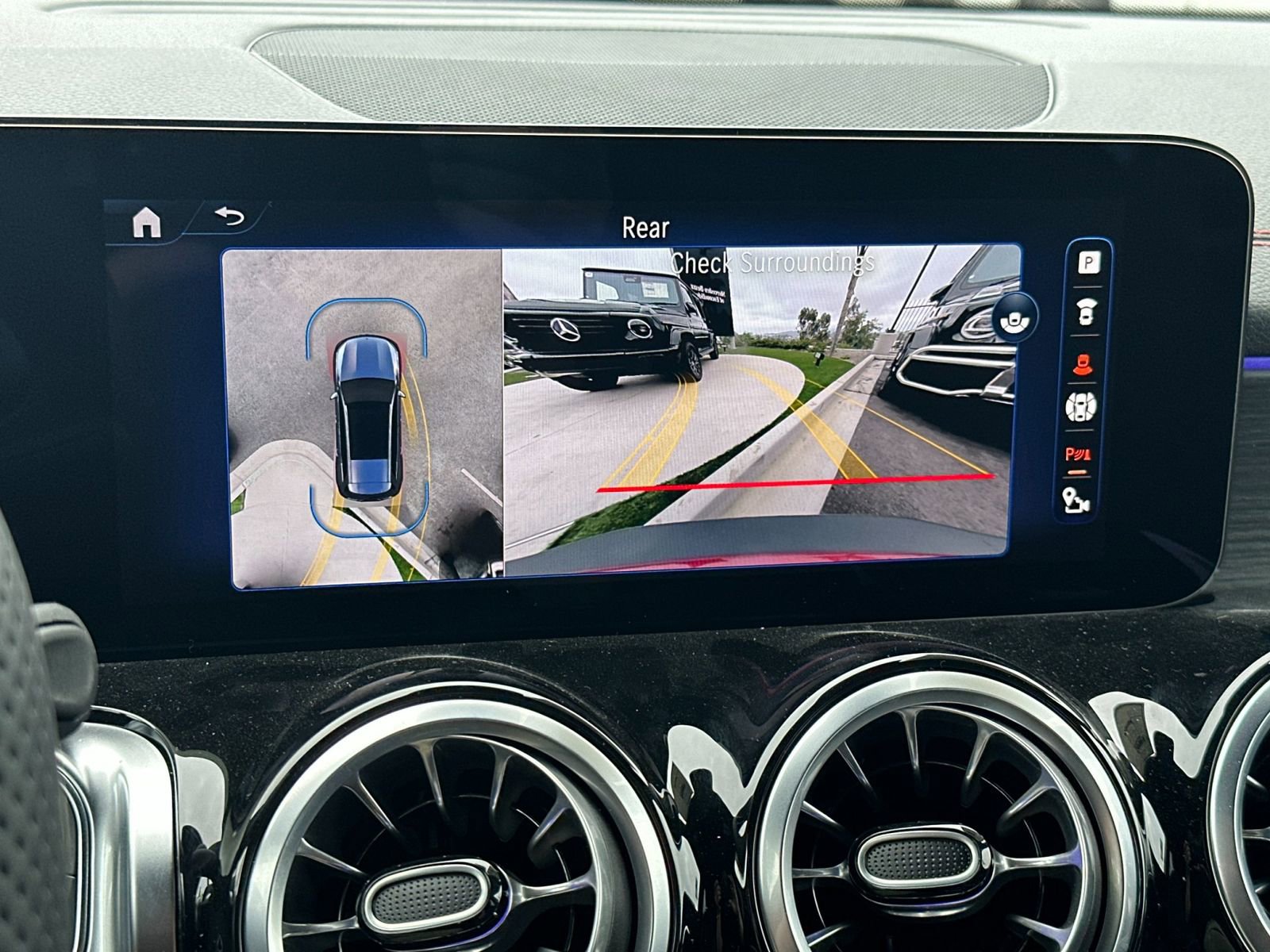 New 2024 Mercedes-Benz EQB 300 4MATIC image 22