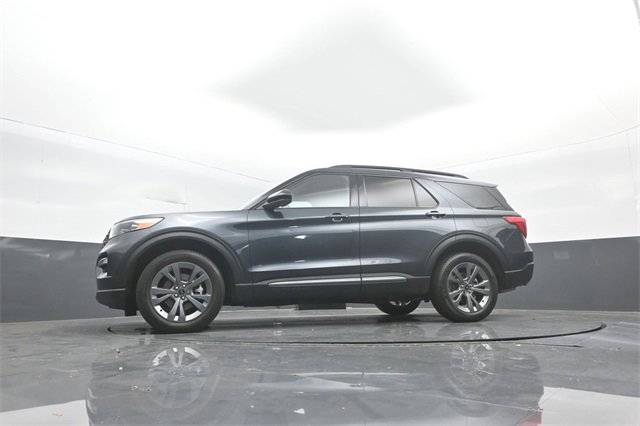 Used 2022 Ford Explorer XLT w/ Equipment Group 202A image 30