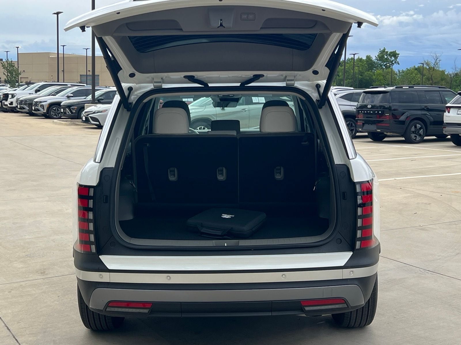 New 2026 Hyundai Palisade SEL FWD image 14