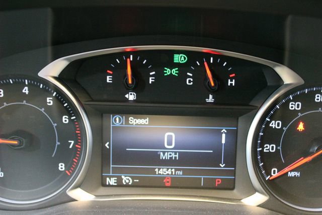 Used 2023 GMC Acadia SLE FWD image 25