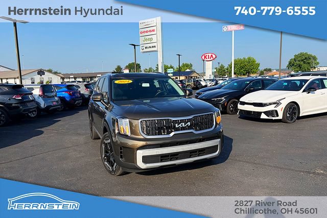 Used 2024 Kia Telluride EX w/ EX Captain's Chair Package