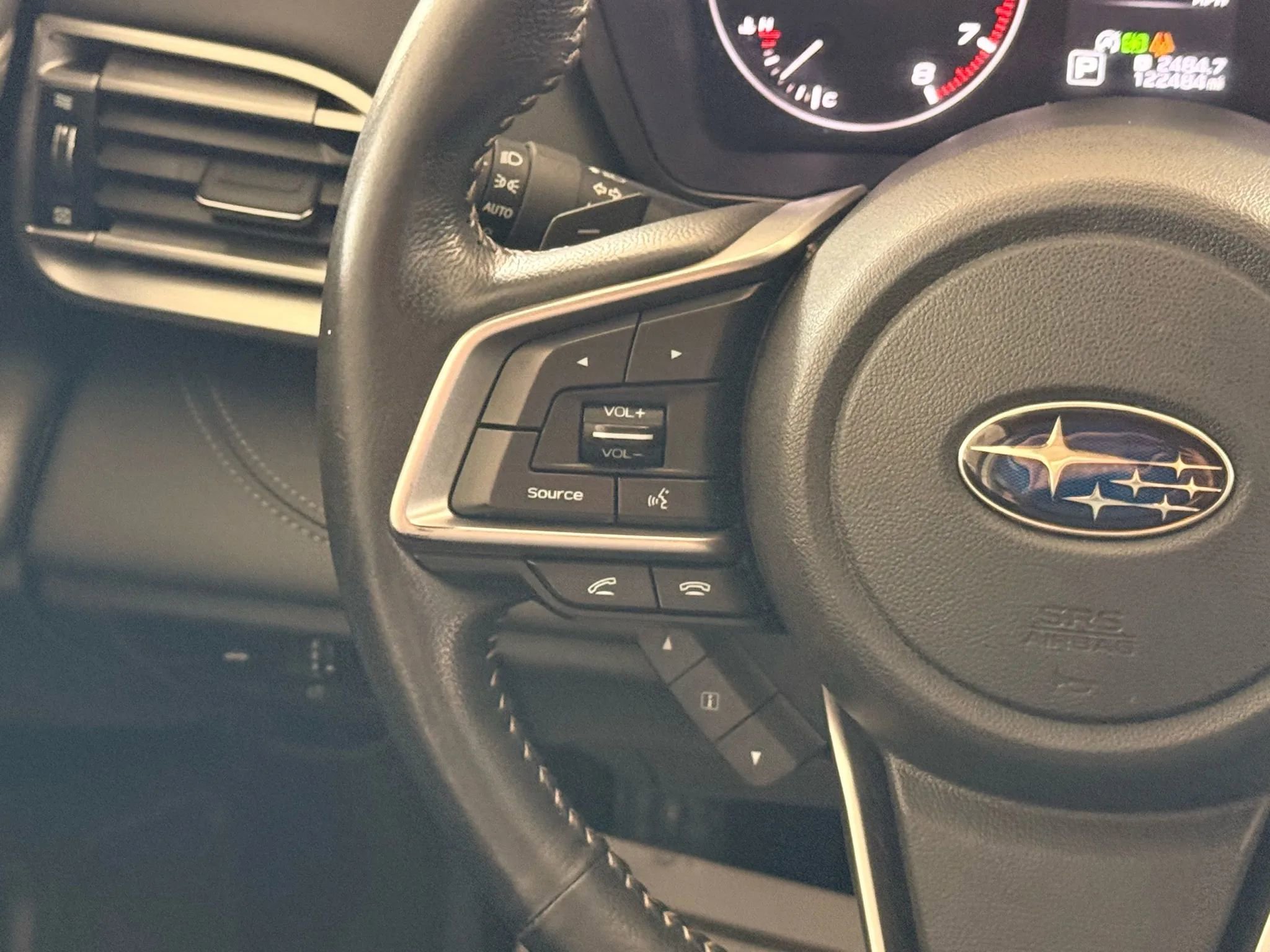 Used 2022 Subaru Legacy Limited w/ Popular Package #3 image 31