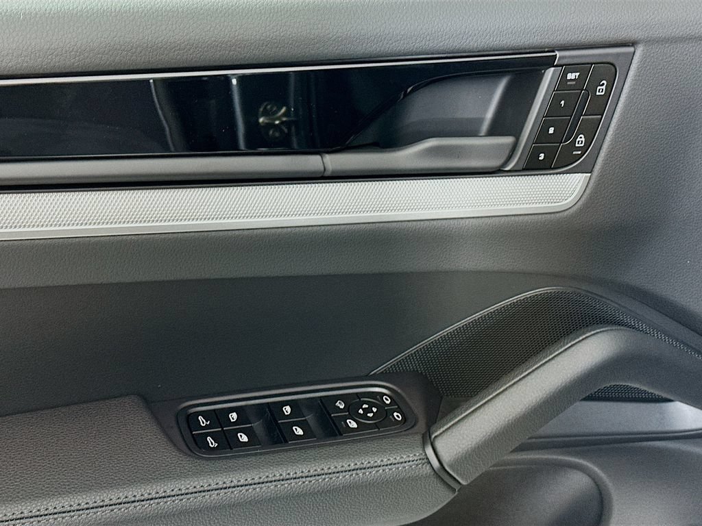 New 2026 Porsche Cayenne S AWD/4WD image 20