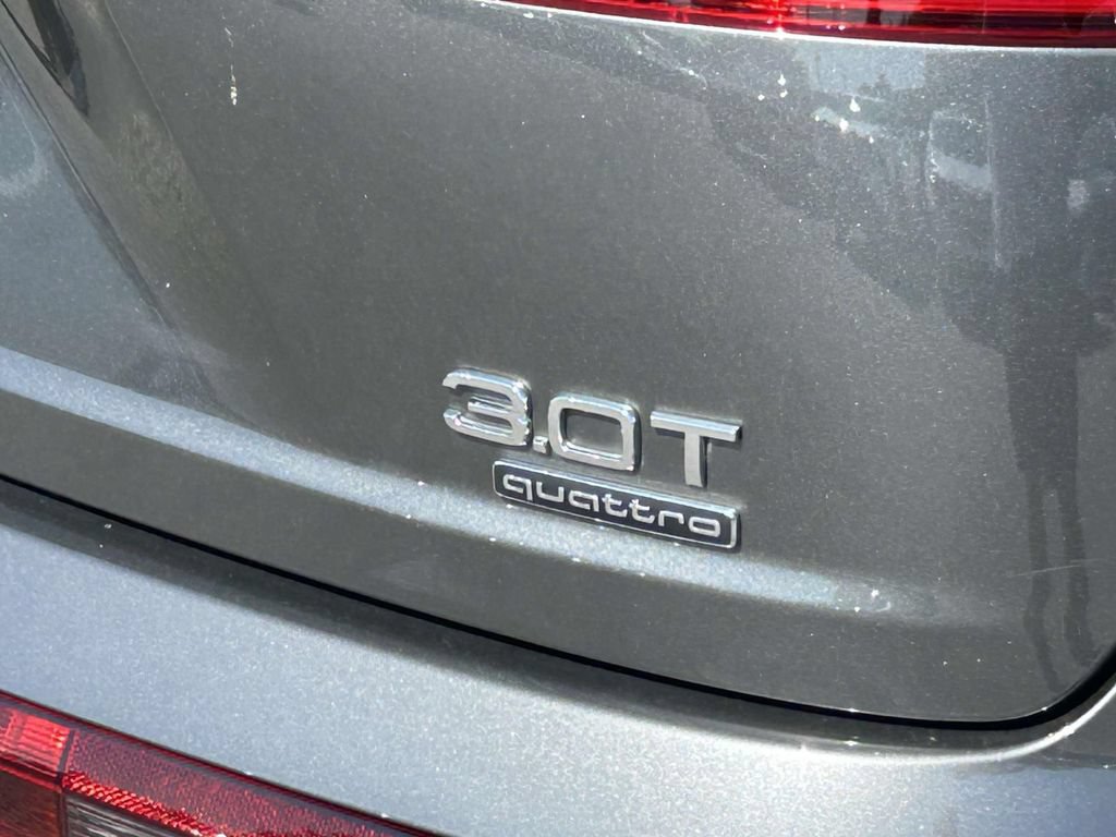 Used 2018 Audi Q7 3.0T Prestige AWD/4WD image 11