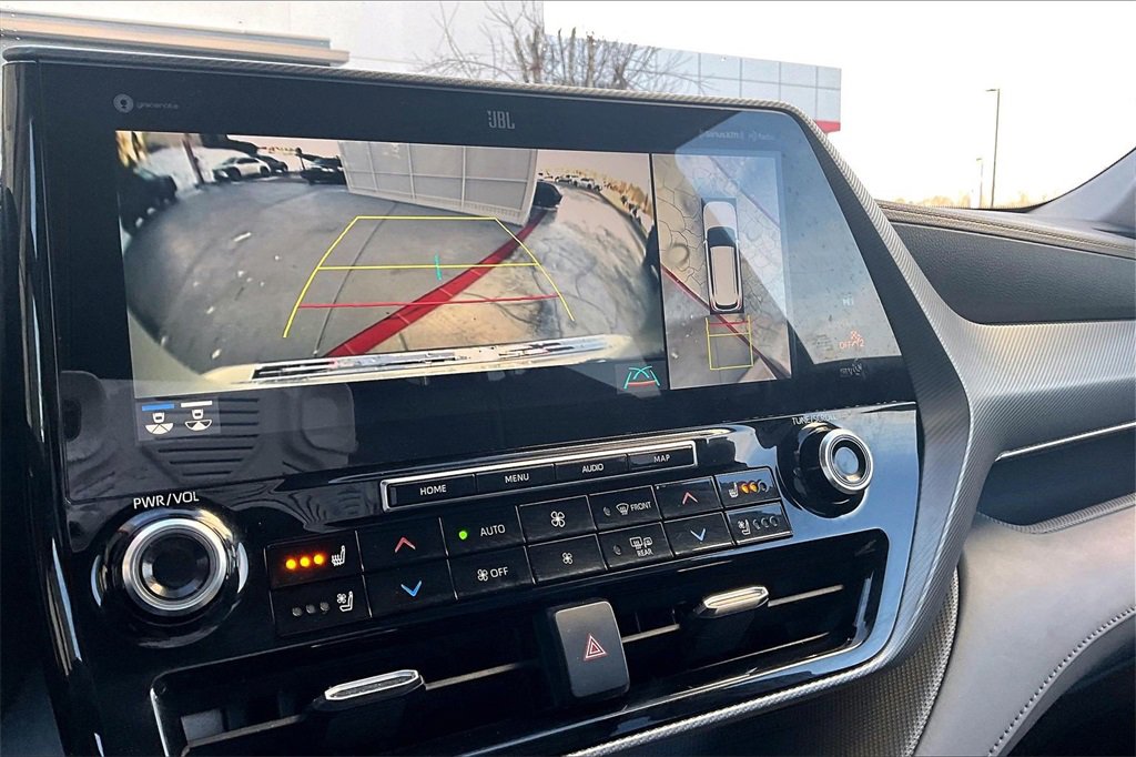 Certified 2021 Toyota Highlander Platinum image 14