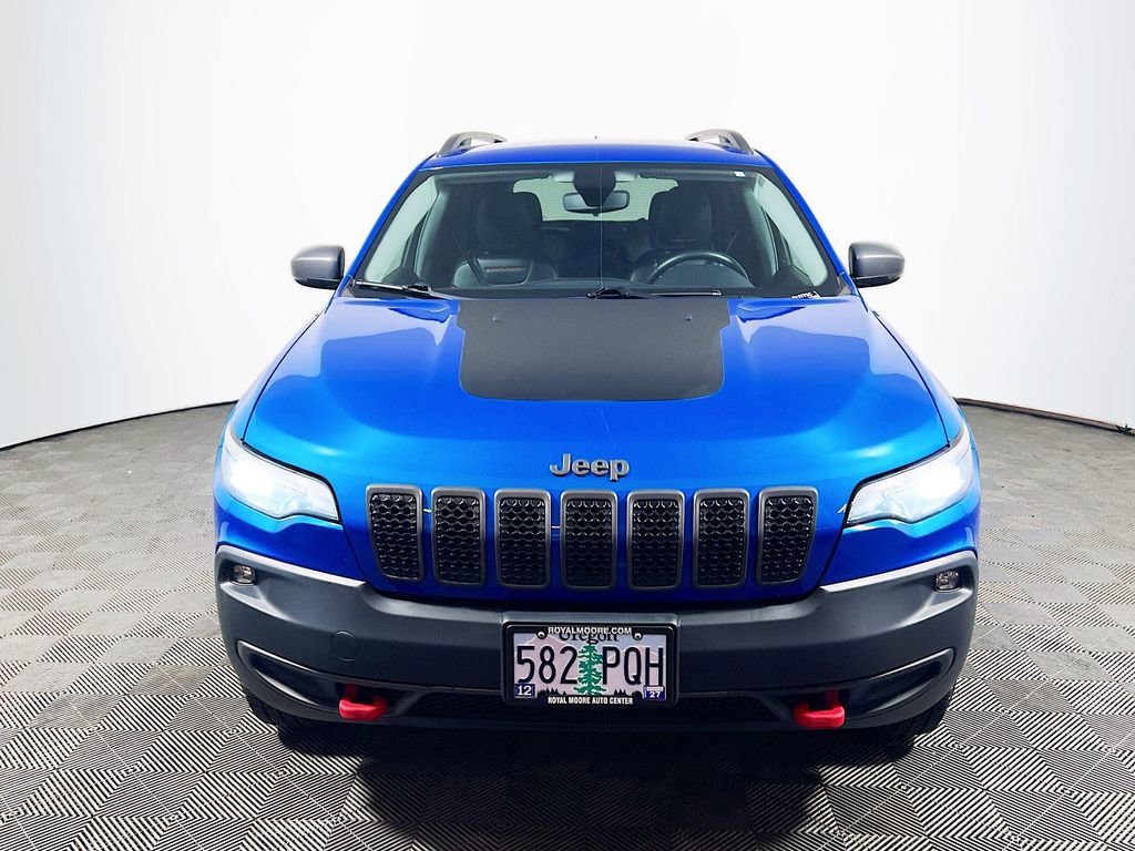 Used 2019 Jeep Cherokee Trailhawk image 2