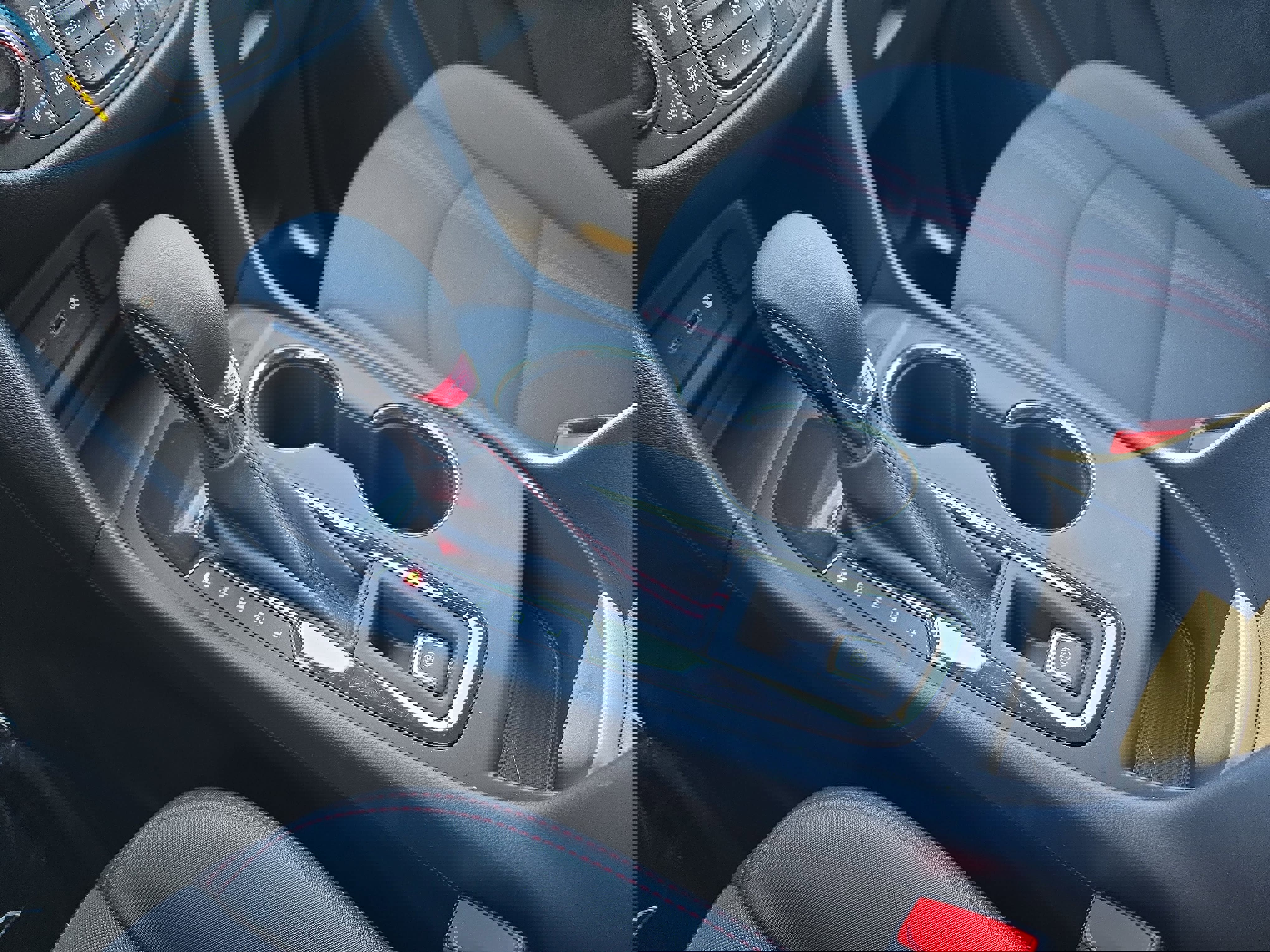 Used 2023 Chevrolet Equinox RS image 26