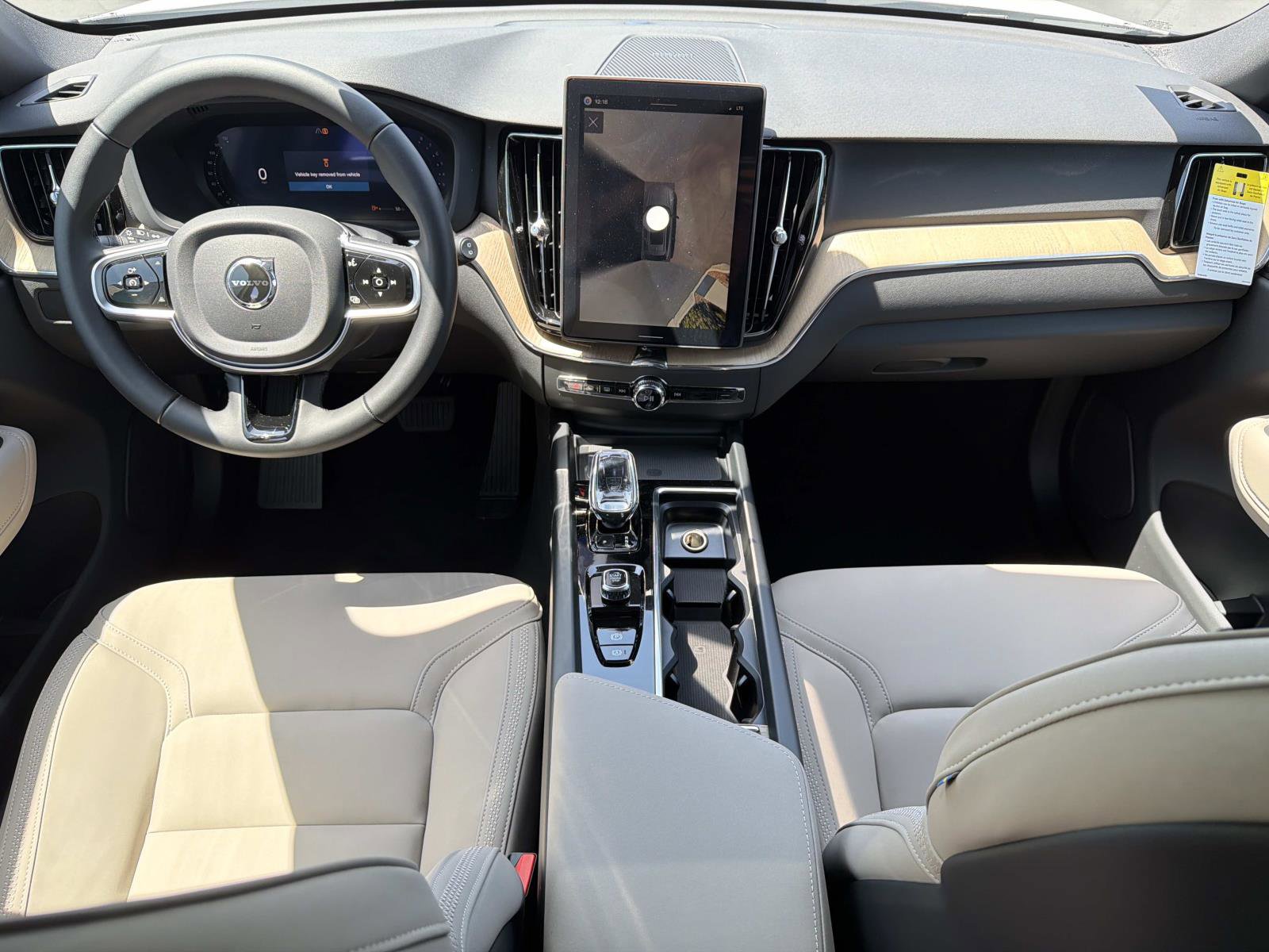 New 2026 Volvo XC60 B5 Plus w/ Climate Package AWD/4WD image 7