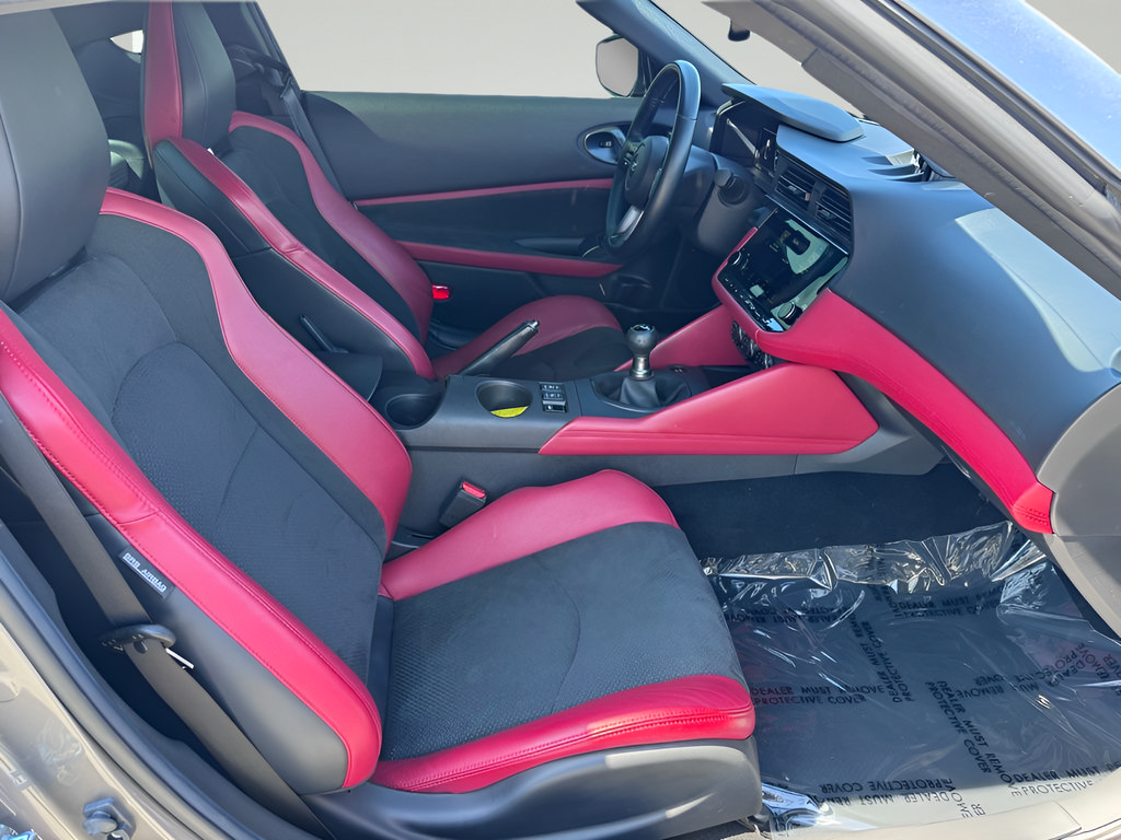 Used 2024 Nissan Z Performance w/ Floor Mat Package RWD image 28