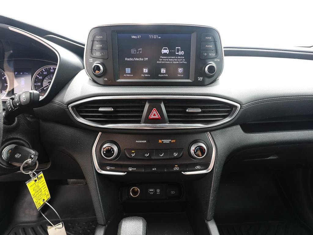 Used 2020 Hyundai Santa Fe SE FWD image 16
