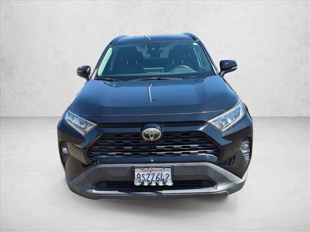 Used 2019 Toyota RAV4 XLE AWD/4WD image 2