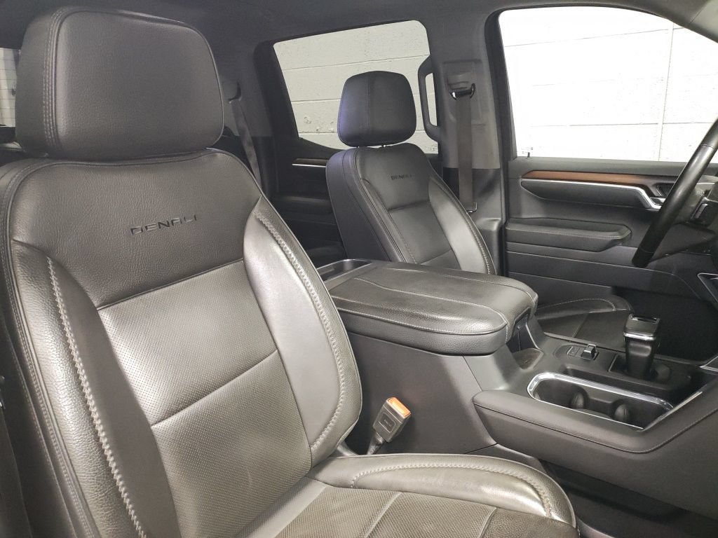 Used 2025 GMC Sierra 1500 Denali w/ Denali Reserve Package image 9