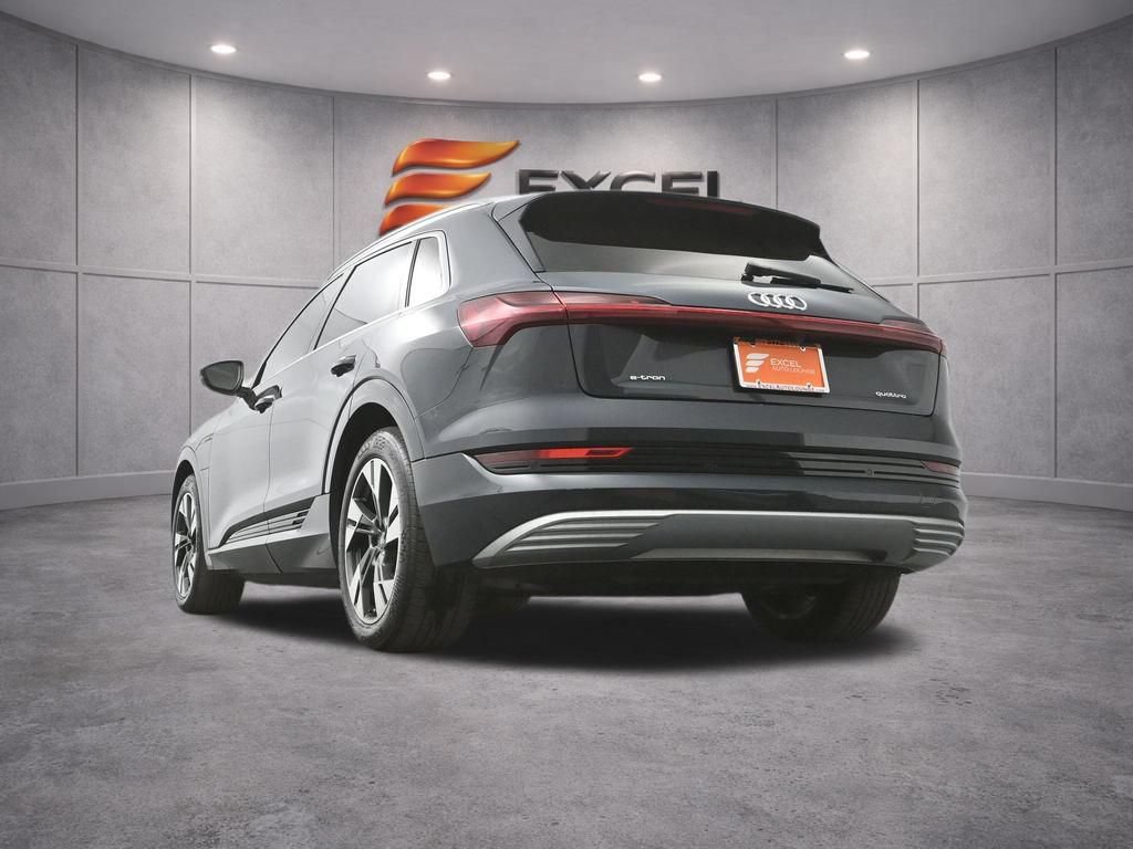 Used 2022 Audi e-tron Premium AWD/4WD image 45
