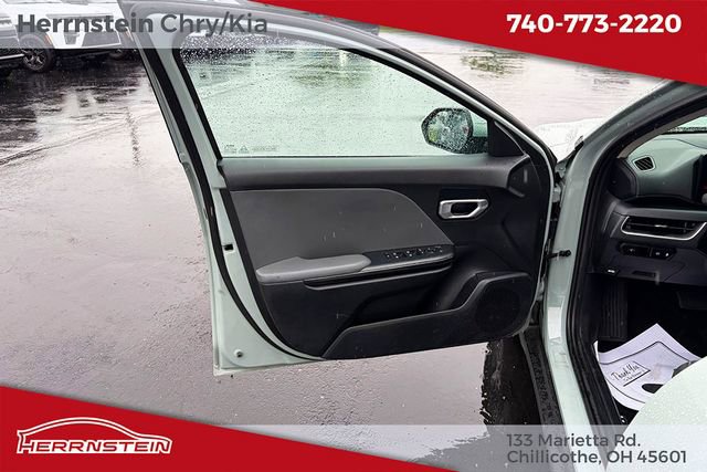 Used 2025 Kia K4 FWD image 12
