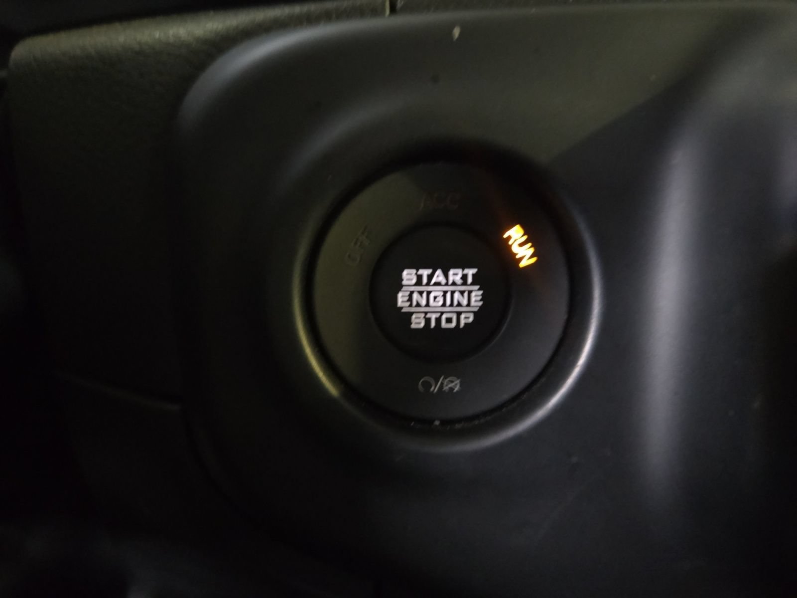 Used 2023 Jeep Wrangler Unlimited Sahara w/ Cold Weather Group AWD/4WD image 21