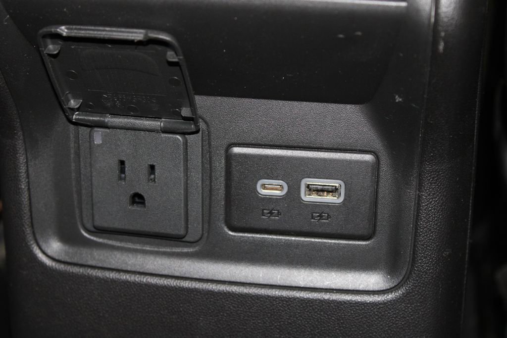 Used 2023 GMC Acadia AT4 w/ Preferred Package image 37