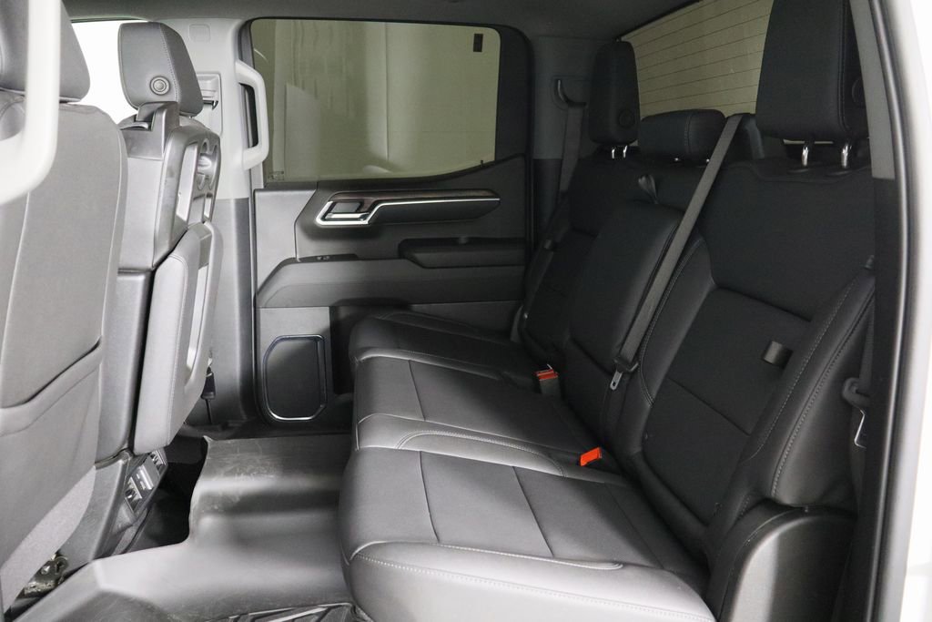 Used 2025 GMC Sierra 1500 SLT AWD/4WD image 16