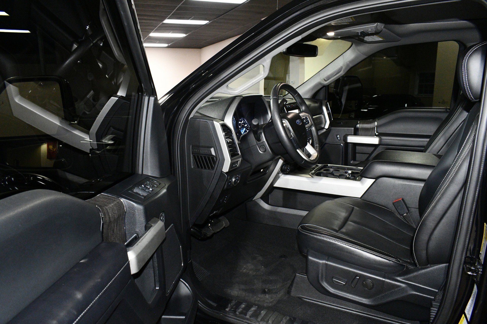 Used 2020 Ford F250 Lariat AWD/4WD image 45