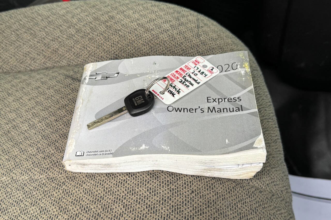 Used 2020 Chevrolet Express 2500 w/ Driver Convenience Package RWD image 32