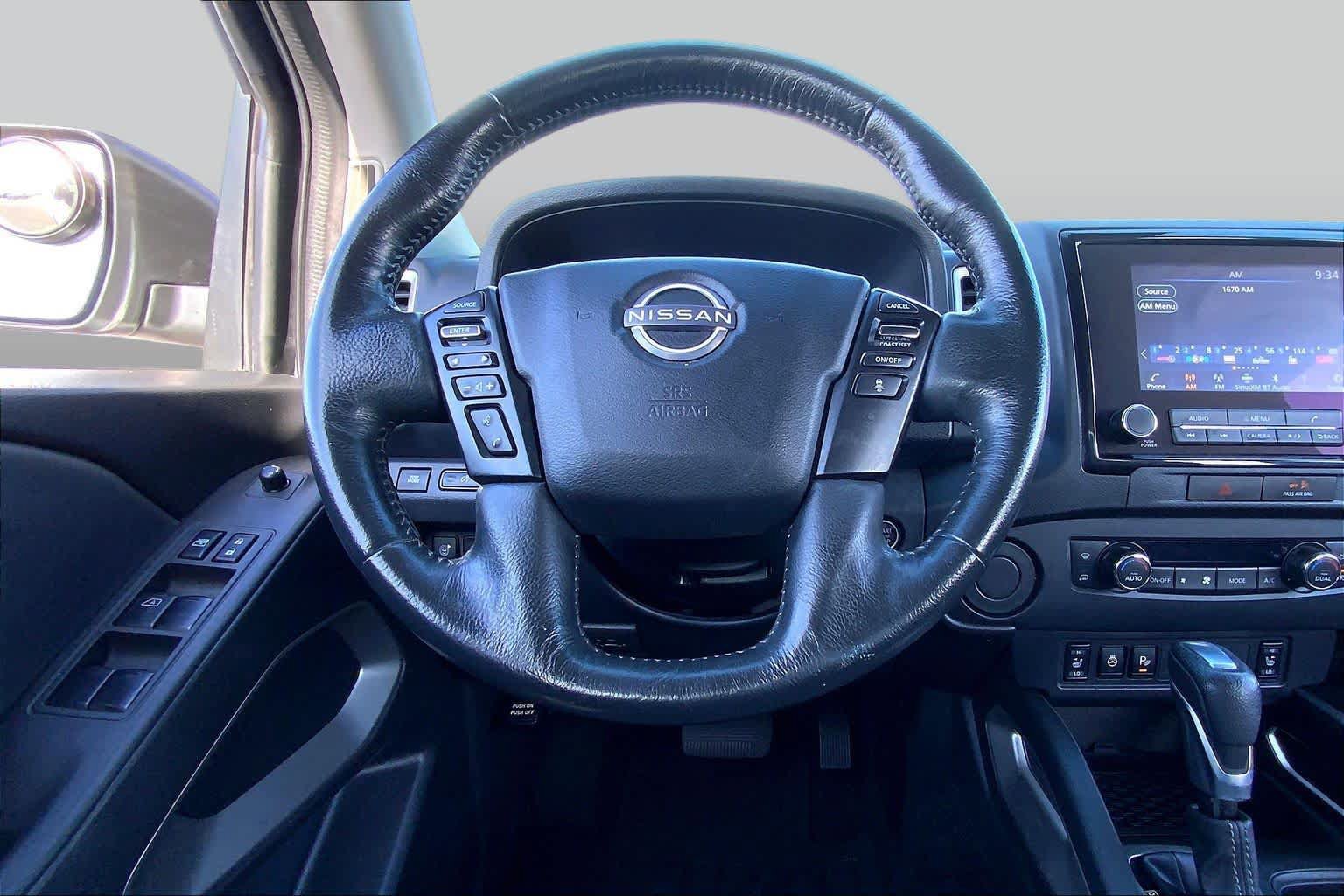 Used 2023 Nissan Frontier SV w/ Technology Package RWD image 6