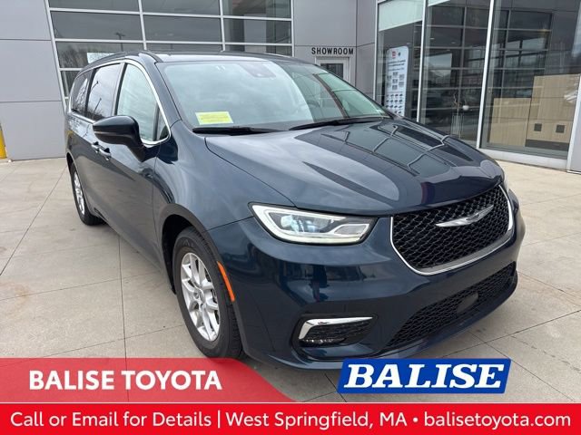 Used 2023 Chrysler Pacifica Touring-L