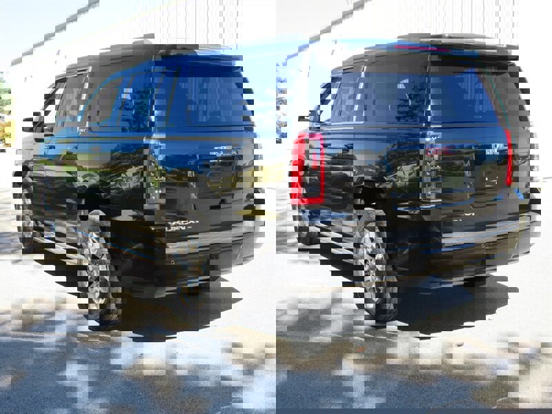 Used 2015 GMC Yukon XL SLT w/ Open Road Package image 7