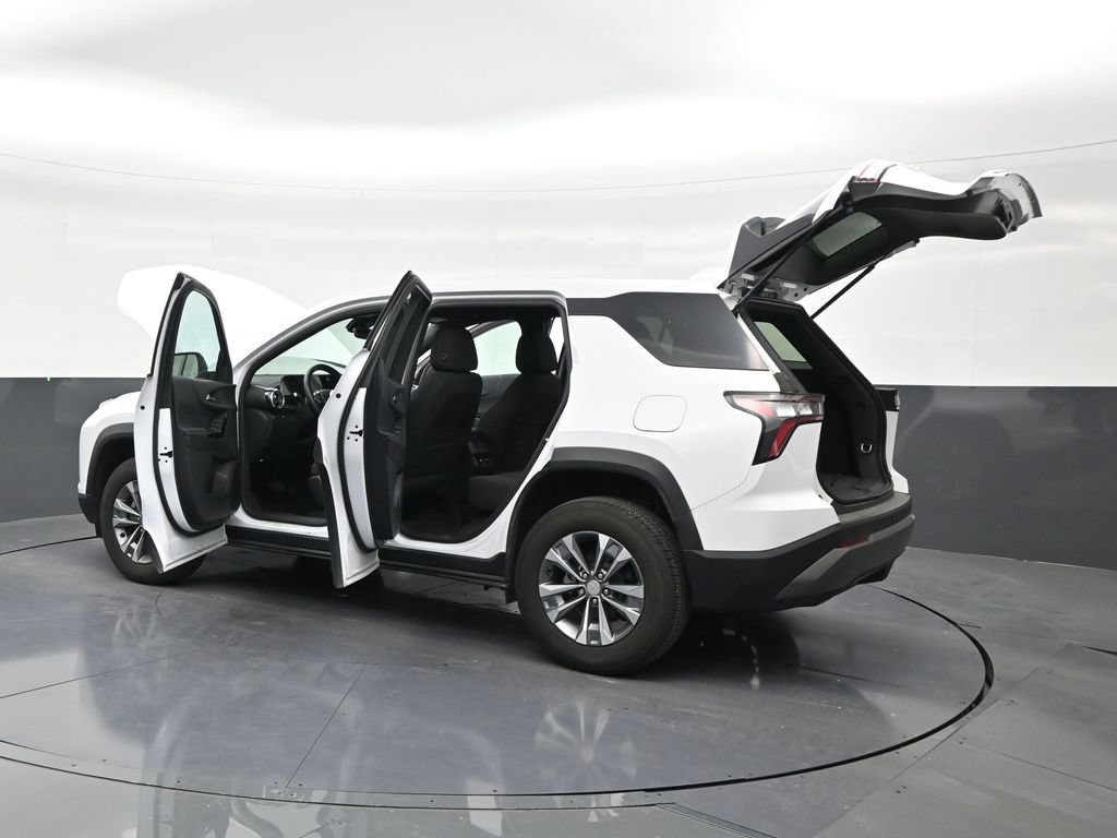 Used 2025 Chevrolet Equinox LT w/ Safety and Technology Package FWD image 31