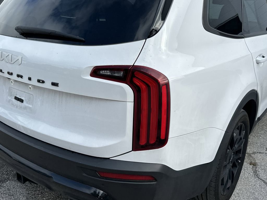 Certified 2022 Kia Telluride EX w/ EX Premium Package image 9