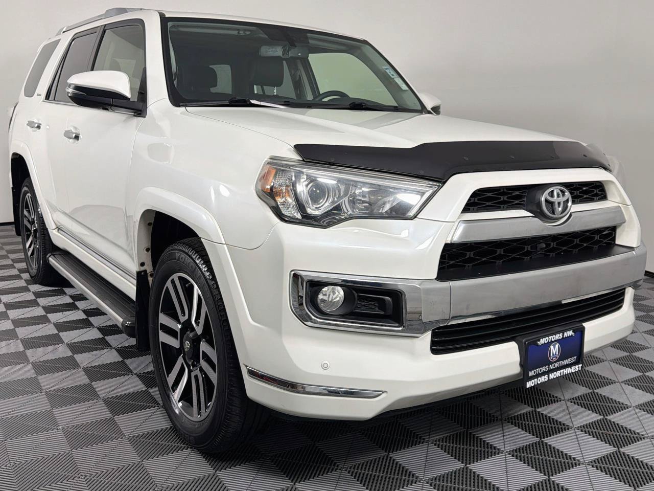 Used 2014 Toyota 4Runner Limited AWD/4WD image 30