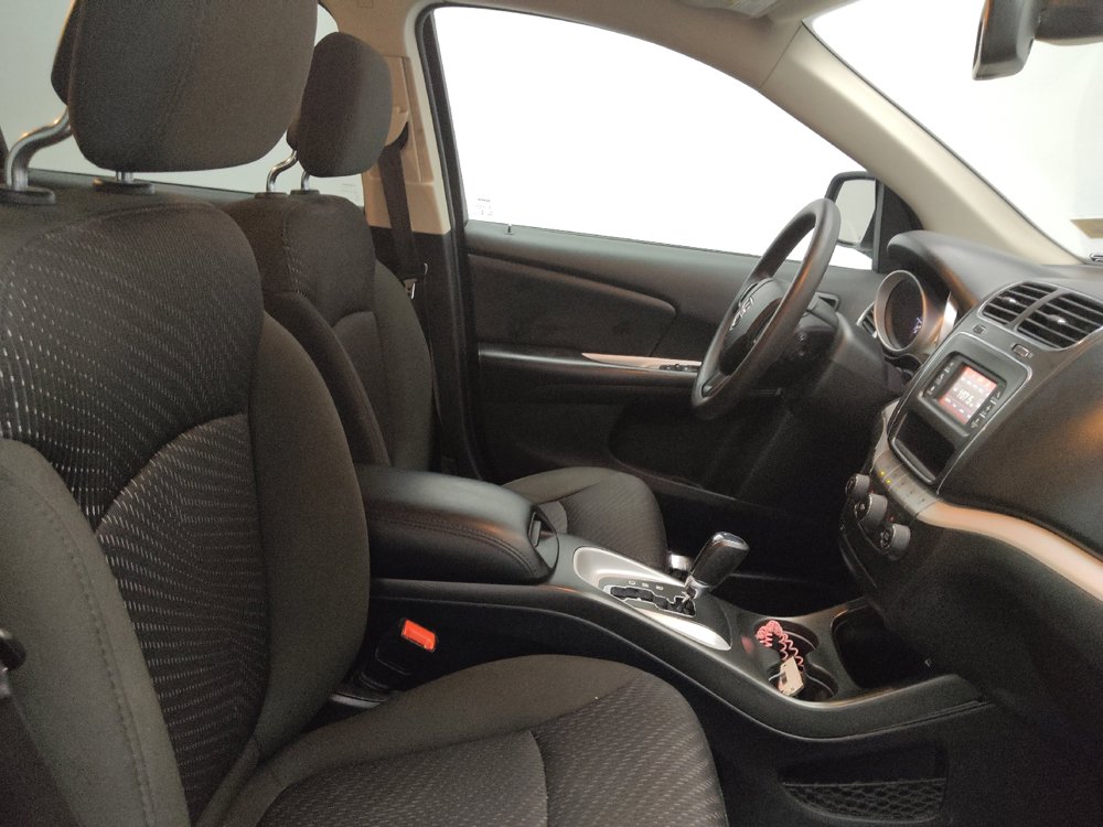 Used 2019 Dodge Journey SE FWD image 21