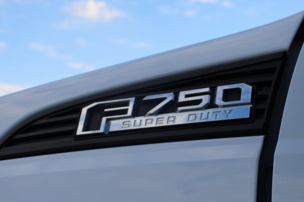 Used 2019 Ford F750 2WD Regular Cab Super Duty image 52