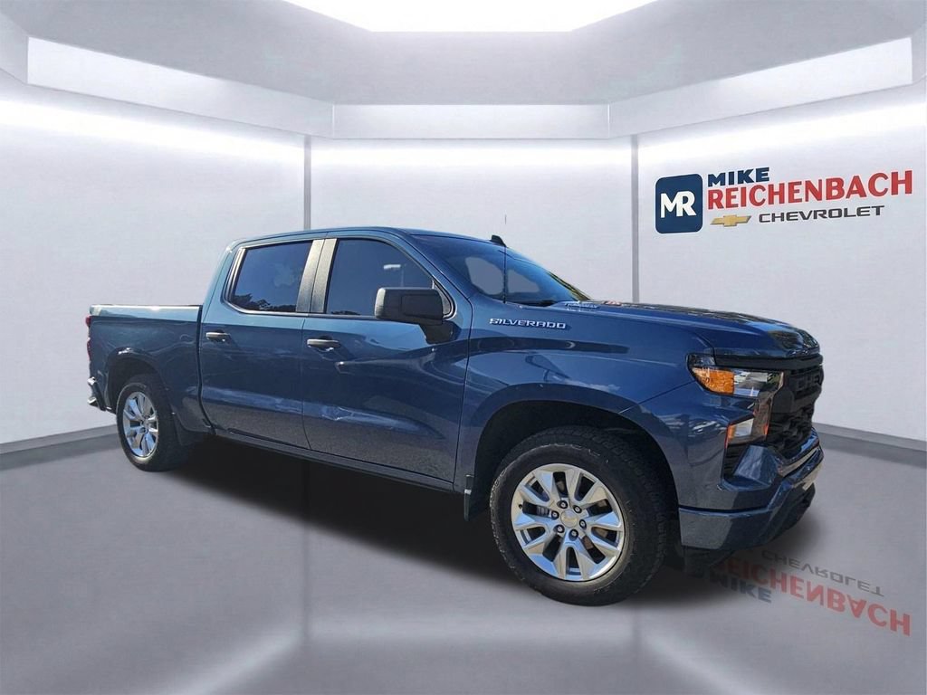 Used 2024 Chevrolet Silverado 1500 Custom RWD image 2