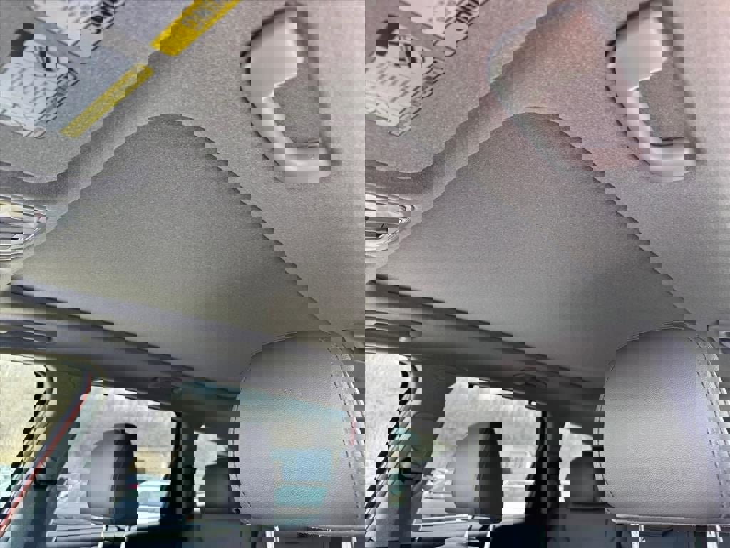 Used 2020 Hyundai Santa Fe Limited image 16