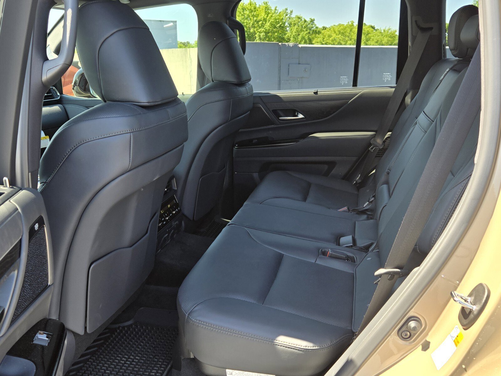 New 2026 Lexus LX 700h Overtrail AWD/4WD image 13