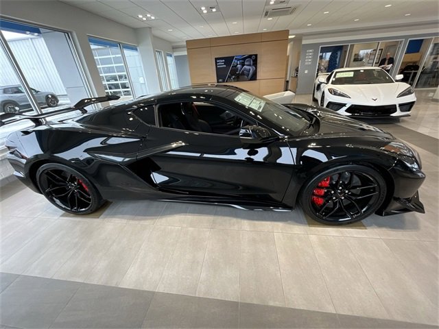 New 2026 Chevrolet Corvette Z06 w/ Z07 Performance Package image 9