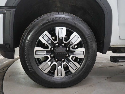 Used 2024 GMC Sierra 2500 Denali w/ Technology Package image 32