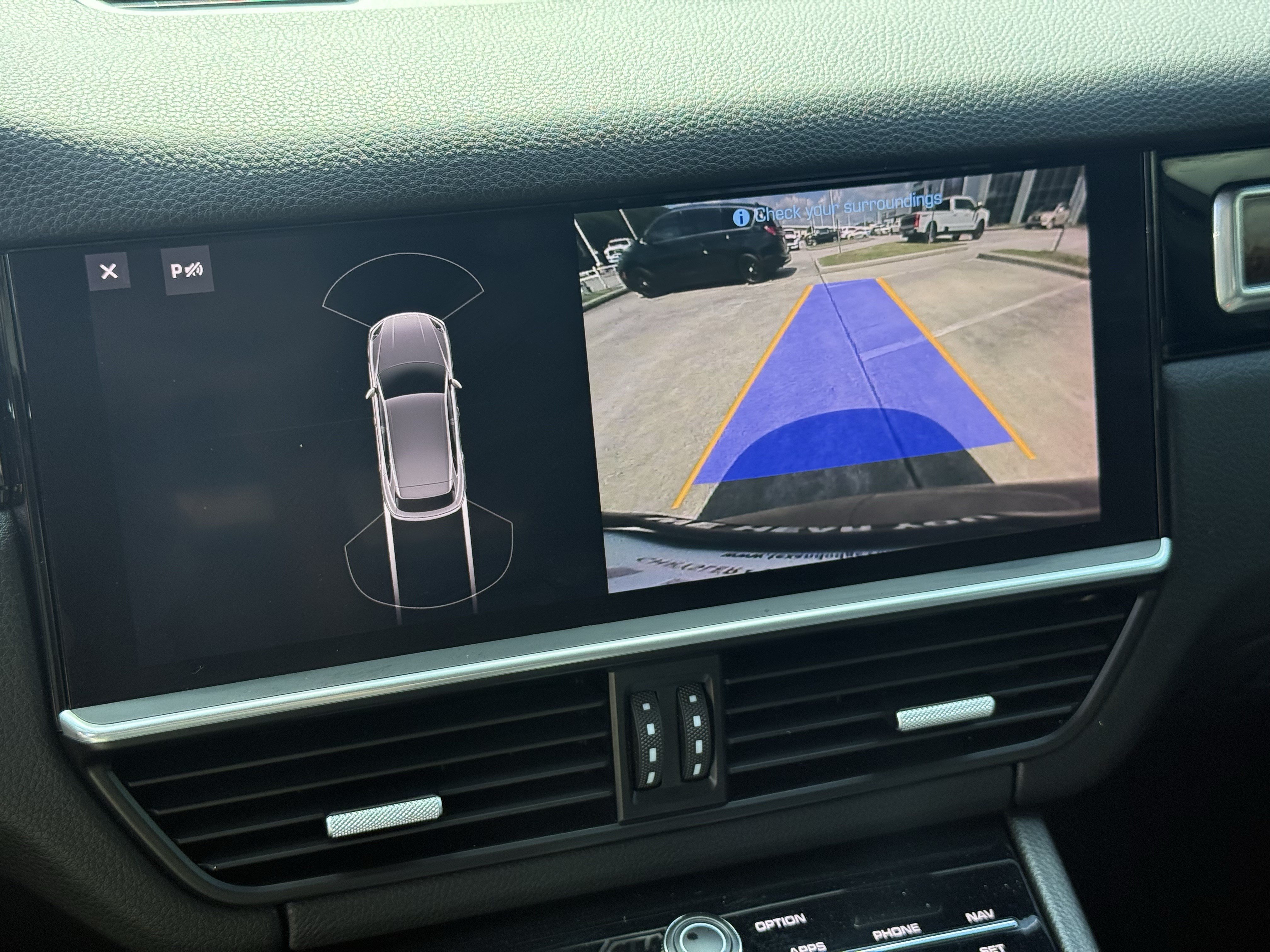 Used 2020 Porsche Cayenne AWD/4WD image 21