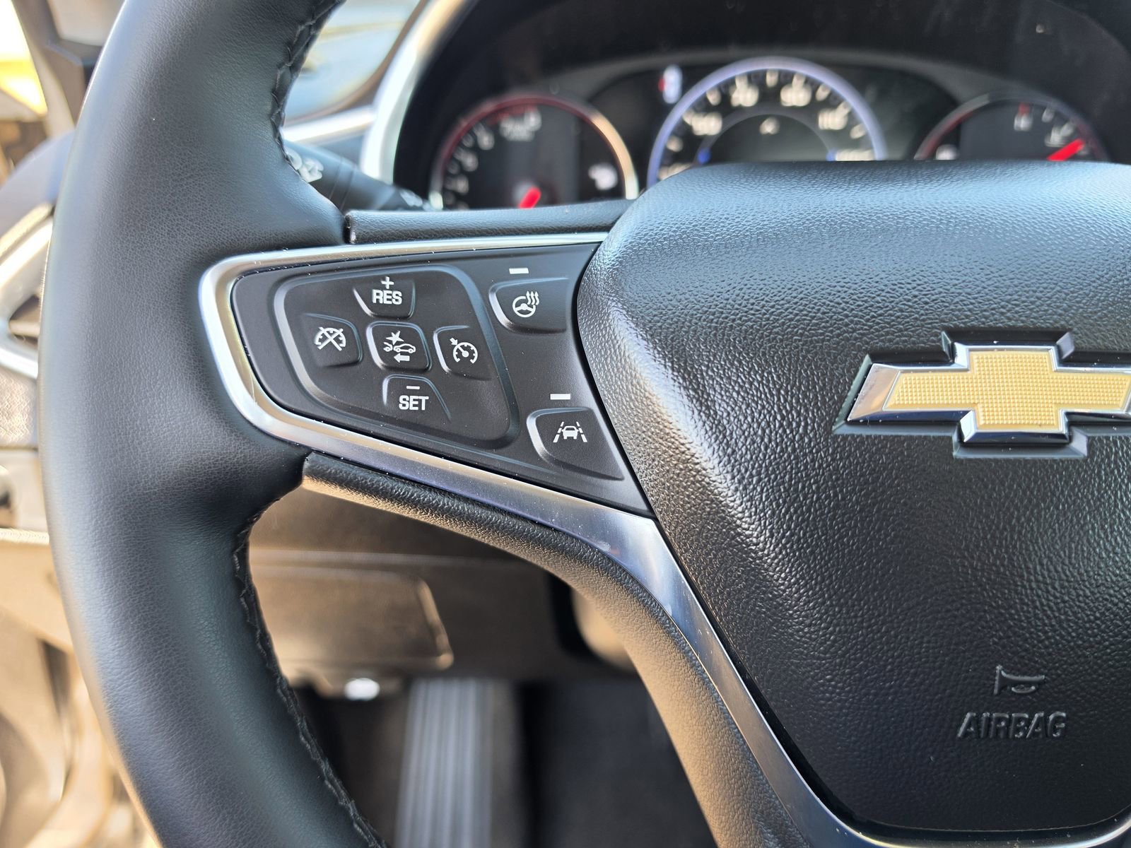 Used 2024 Chevrolet Malibu LT image 25