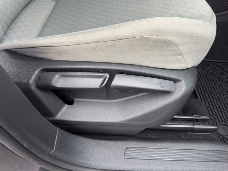 Used 2019 Volkswagen Tiguan S w/ Driver Assistance Package image 30