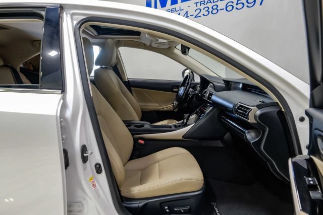 Used 2017 Lexus IS 200t w/ Premium Package RWD image 41