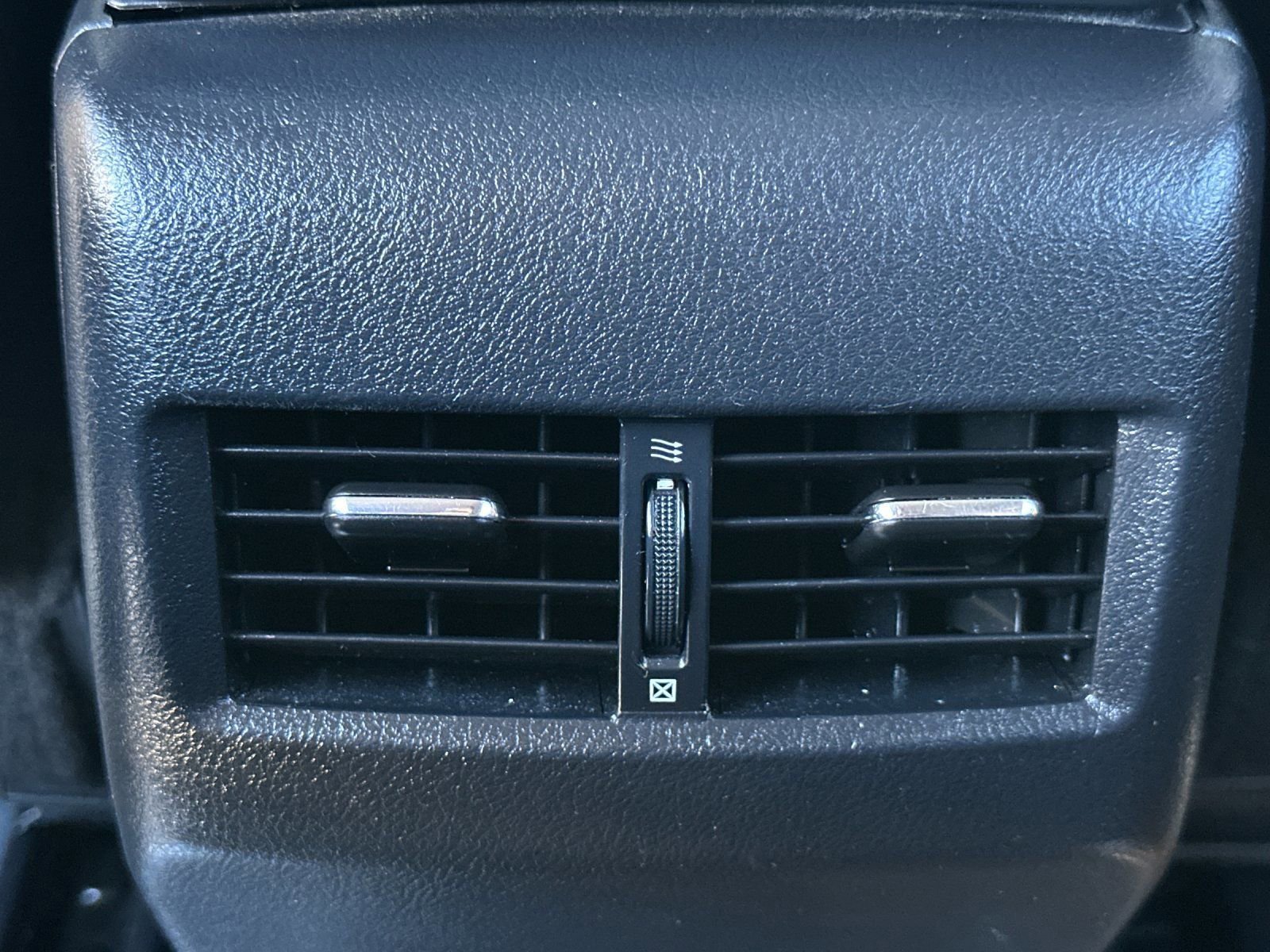 Used 2013 Lexus RX 450h AWD w/ Navigation Pkg image 14