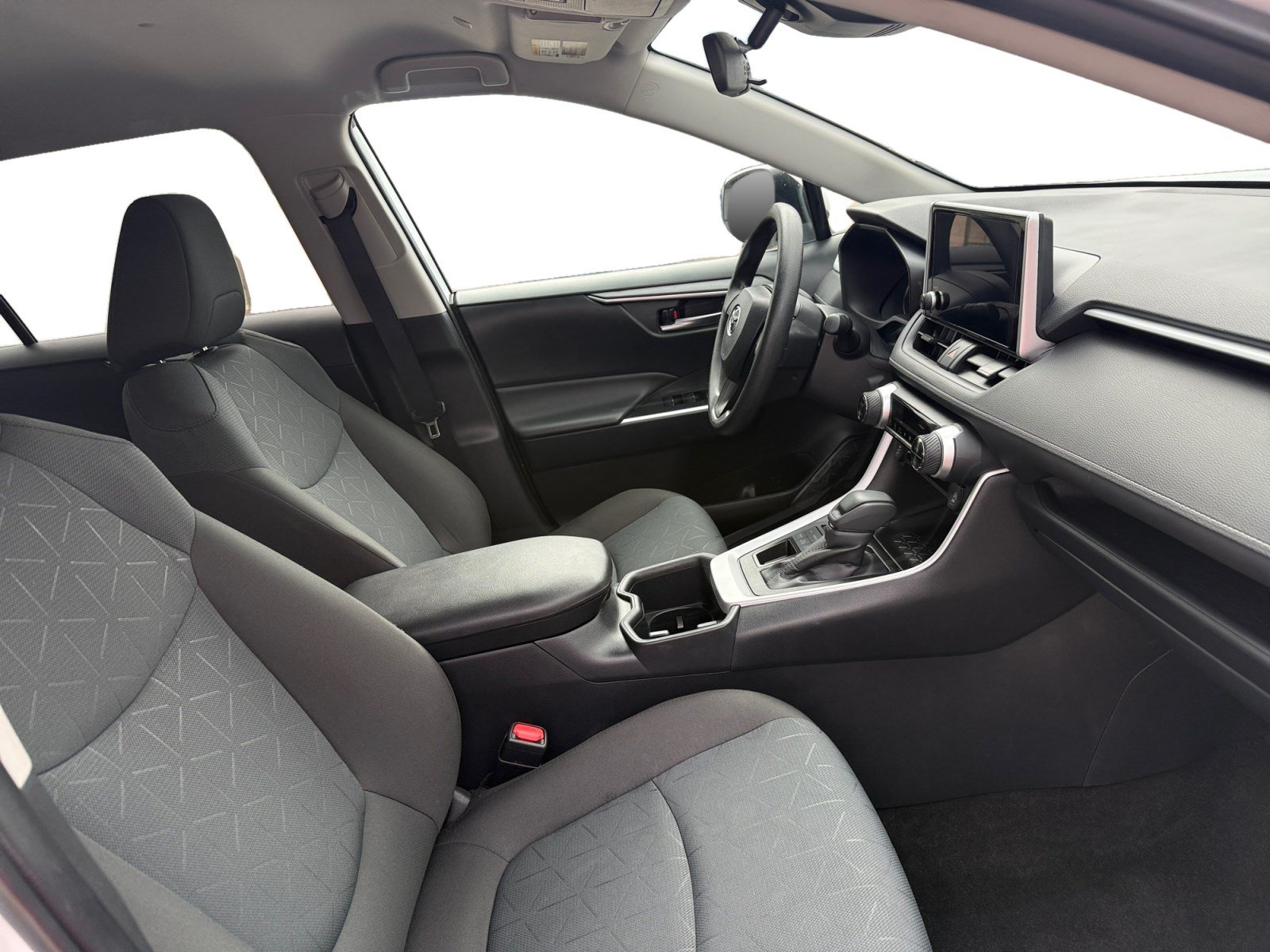 Used 2025 Toyota RAV4 XLE AWD/4WD image 15
