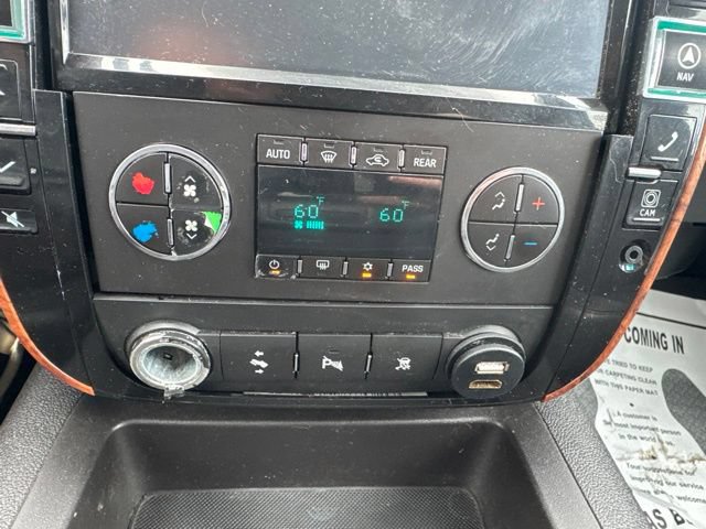 Used 2009 Chevrolet Suburban LT AWD/4WD image 18