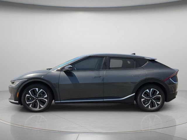 Used 2024 Kia EV6 Light RWD image 3