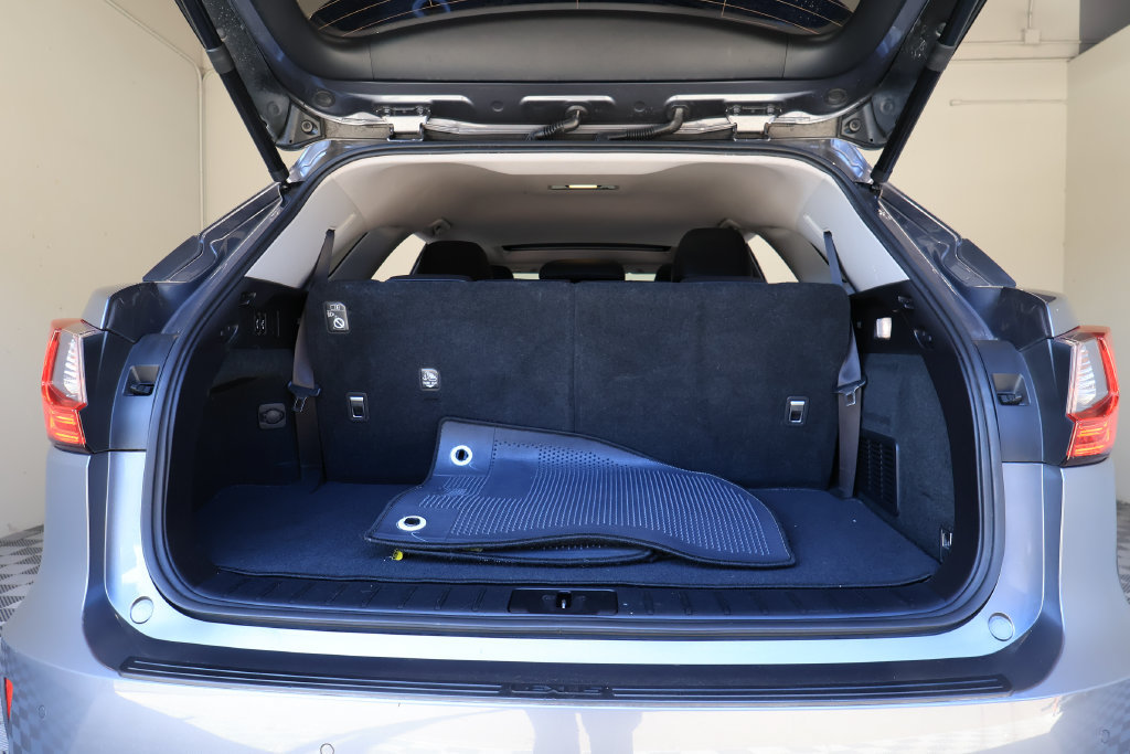 Used 2018 Lexus RX 350L FWD image 14