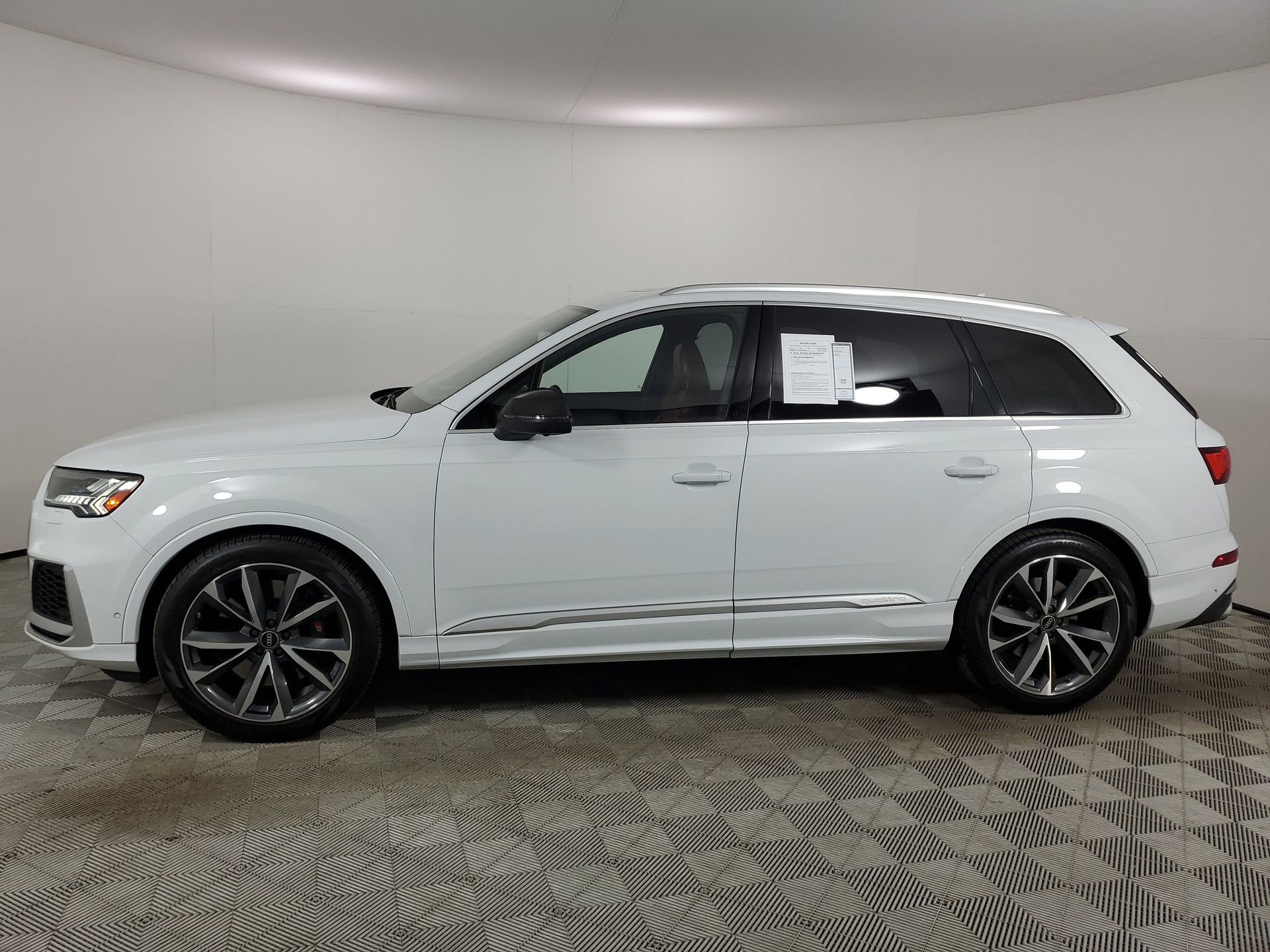 Certified 2022 Audi SQ7 Prestige w/ Prestige Package image 6