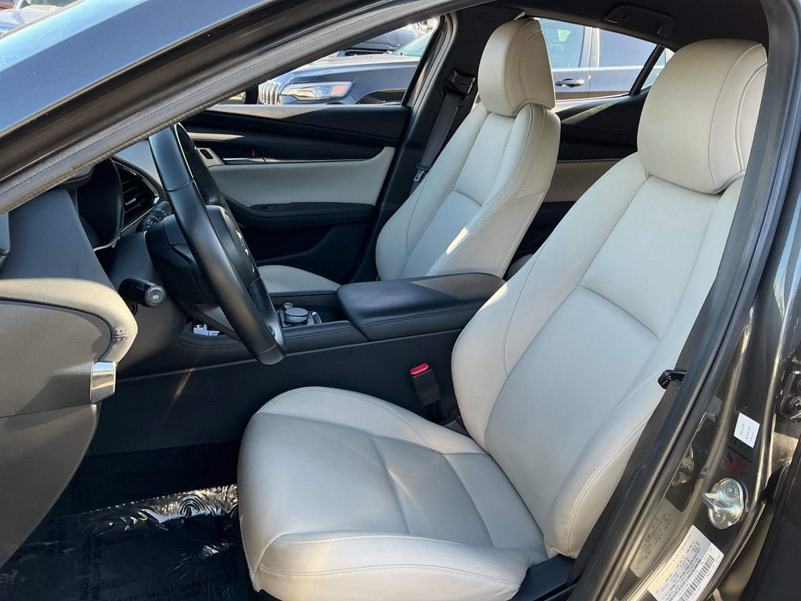 Used 2020 MAZDA MAZDA3 Hatchback w/ Preferred Package FWD image 18