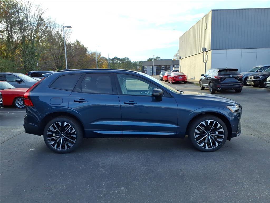 New 2026 Volvo XC60 B5 Ultra w/ Protection Package Premier image 2