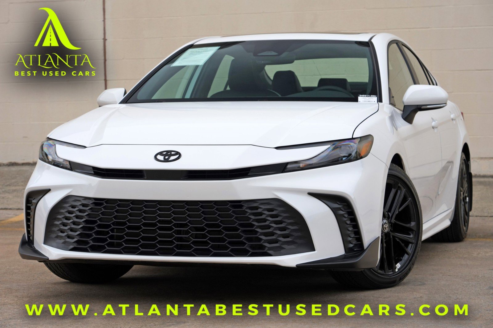 Used 2026 Toyota Camry SE w/ Multimedia Upgrade Package FWD image 1